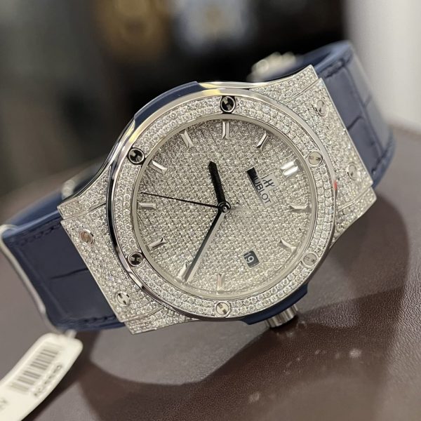 Đồng Hồ Hublot Chế Tác Full Kim Cương Tự Nhiên Hong Kong 42mm (10)