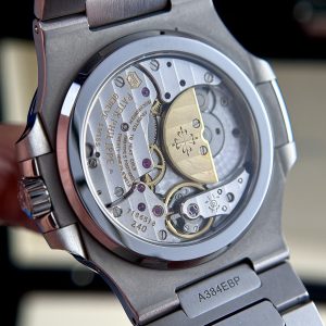 Đồng Hồ Patek Philippe Nautilus 5712 Tinh Chỉnh Mặt Số + Ô Lịch + Vỏ + Máy 40mm (11)