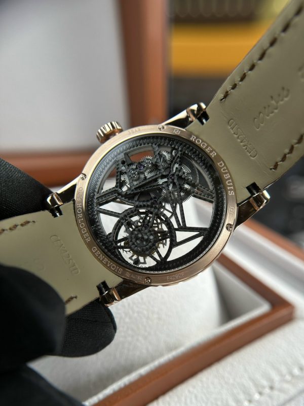 Đồng Hồ Roger Dubuis Replica 11 Excalibur Skeleton RDDBEX0393 BBR 42mm (14)