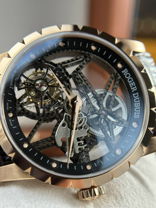 Đồng Hồ Roger Dubuis Replica 11 Excalibur Skeleton RDDBEX0393 BBR 42mm (14)