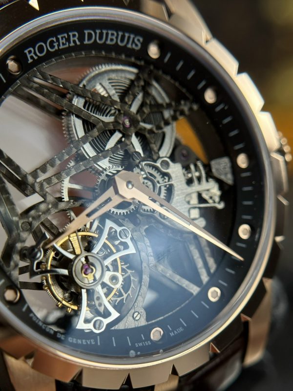 Đồng Hồ Roger Dubuis Replica 11 Excalibur Skeleton RDDBEX0393 BBR 42mm (14)