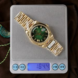 Đồng Hồ Rolex Day-Date 228238-0069 Green Ombre Replica 11 QF Factory 185 Grams 40mm (1)