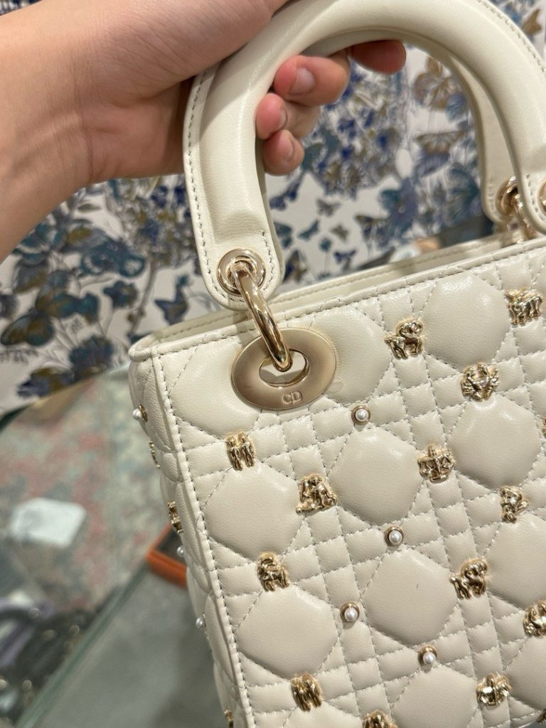 Túi Xách Dior Lady Nữ Da Cừu Màu Trắng Like Auth 20cm (2)