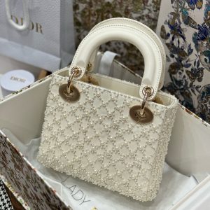 Túi Xách Dior Lady Nữ Màu Trắng Đính Ngọc Trai Like Auth 17cm (2)