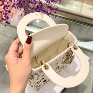 Túi Xách Dior Lady Siêu Cấp Nữ Hoạ Tiết Thêu Hoa 17cm (2)