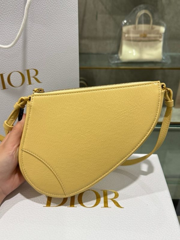 Túi Xách Dior Saddle Nữ Da Bò Màu Vàng Siêu Cấp 20x15x4cm (2)