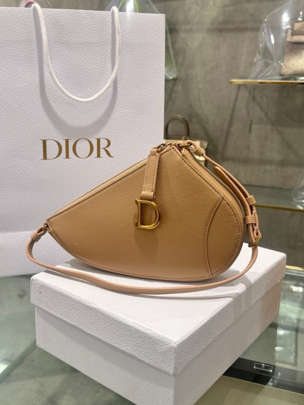 Túi Xách Dior Yên Ngựa Siêu Cấp Nữ Màu Nâu 20x15x4cm (2)