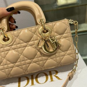 Túi Xách Hàng Hiệu Dior Lady D-Joy Nữ Màu Be Khoá Mạ Vàng 22cm (2)