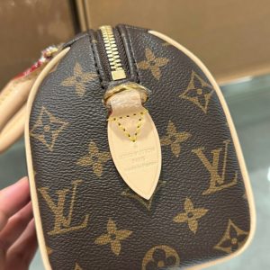 Túi Xách Hàng Hiệu Louis Vuitton LV Speedy bandouliere Hoạ Tiết Monogram 20cm (1)