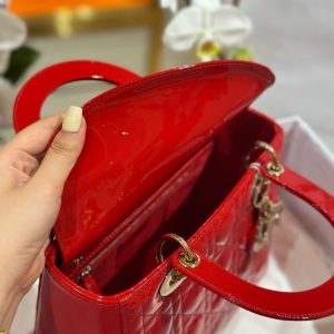 Túi Xách Nữ Dior Lady Da Cừu Màu Đỏ Bóng Rep 11 Cao Cấp 24cm (2)