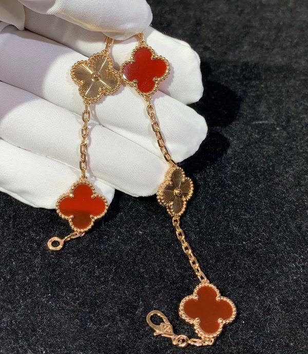 Vòng Tay Van Cleef & Arpels Vintage Alhambra Màu Đỏ Chế Tác Đá Quý Vàng Hồng 18K (2)