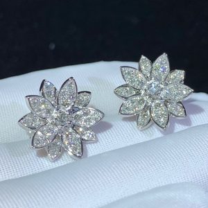 Bông Tai Van Cleef And Arpels Hoạ Tiết Hoa Sen Chế Tác Kim Cương Vàng Trắng 18K (2)