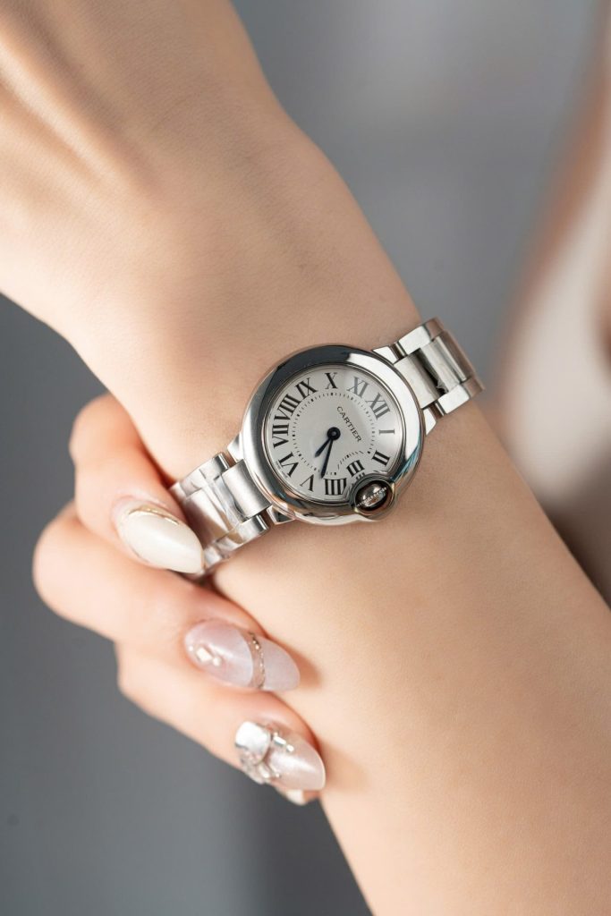 Đồng Hồ Cartier Ballon Bleu Nữ Máy Pin Thuỵ Sỹ Dây Kim Loại 28mm (2)