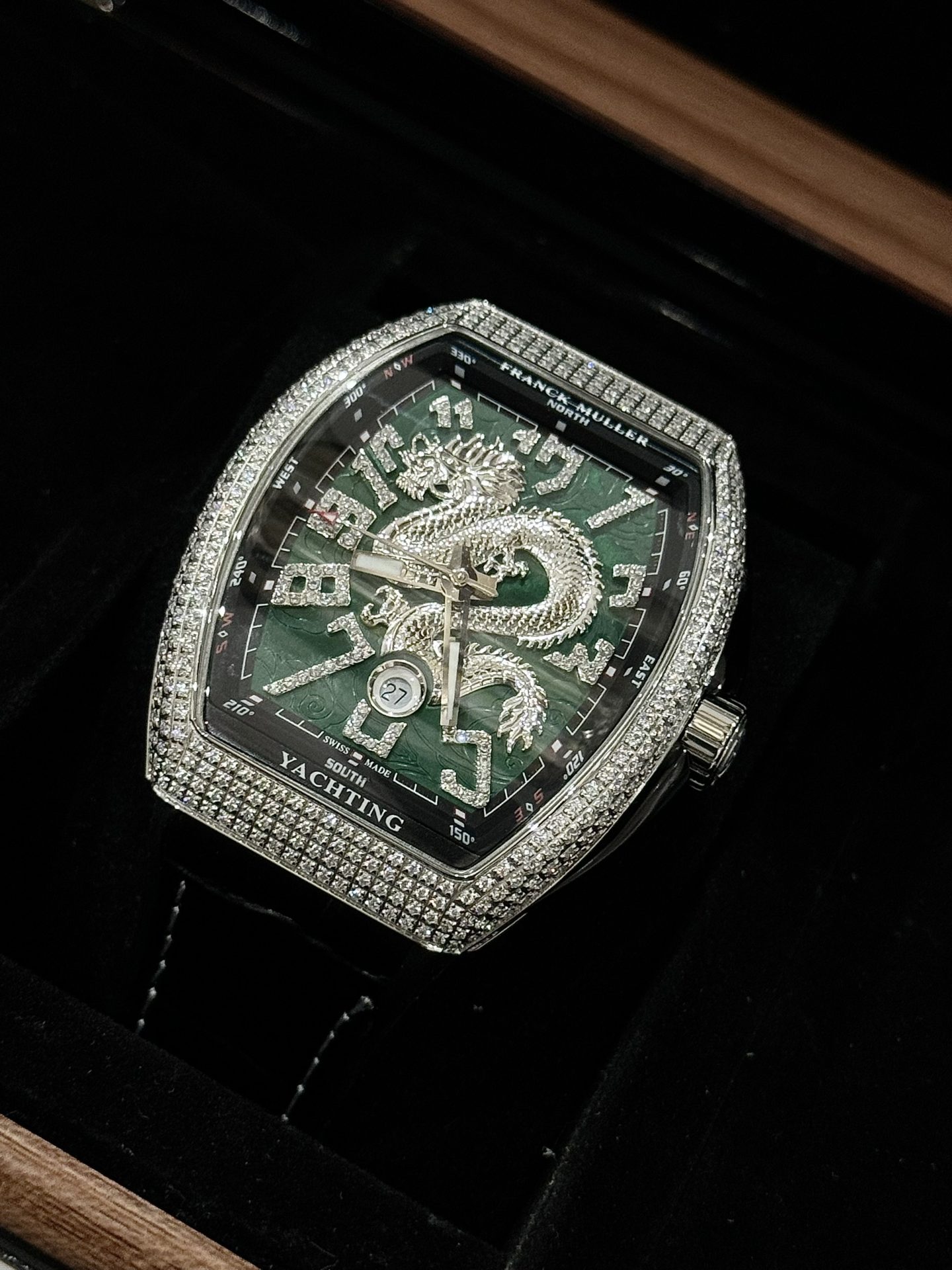 Đồng Hồ Franck Muller V45 Họa Tiết Rồng Màu Xanh Lá Cây ABF 45mm