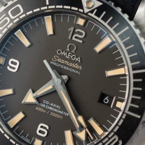 Đồng Hồ Omega Planet Ocean 600M Mặt Đen Rep 11 Nhà Máy VS (1)