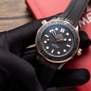 Đồng Hồ Omega Seamaster Vỏ Gốm Màu Demi Dây Cao Su VS Factory 42mm