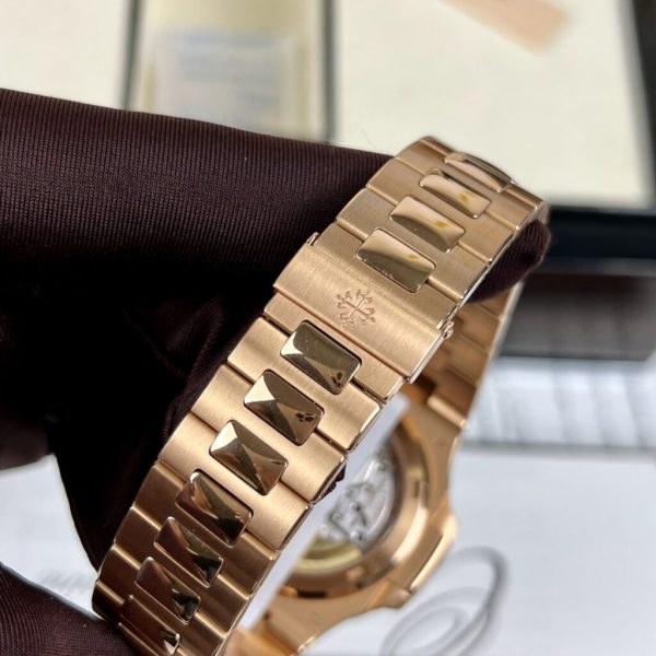 Đồng Hồ Patek Philippe Nautilus 5711 Bọc Vàng Hồng Mặt Số Màu Nâu 3KF 40mm