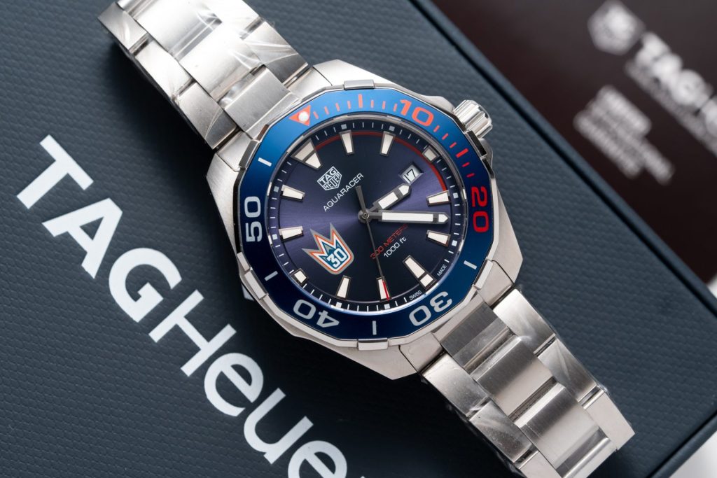 Đồng Hồ Tag Heuer Aquaracer Henrik Lundqvist Chế Tác Mặt Xanh 43mm (1)