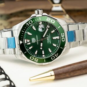 Đồng Hồ Tag Heuer Aquaracer Replica 11 Mặt Xanh Lá Cây 43mm (2)