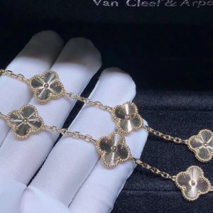 Vòng Tay Chế Tác Vàng 18K Van Cleef & Arpels Vintage Alhambra 5 Hoạ Tiết (2)