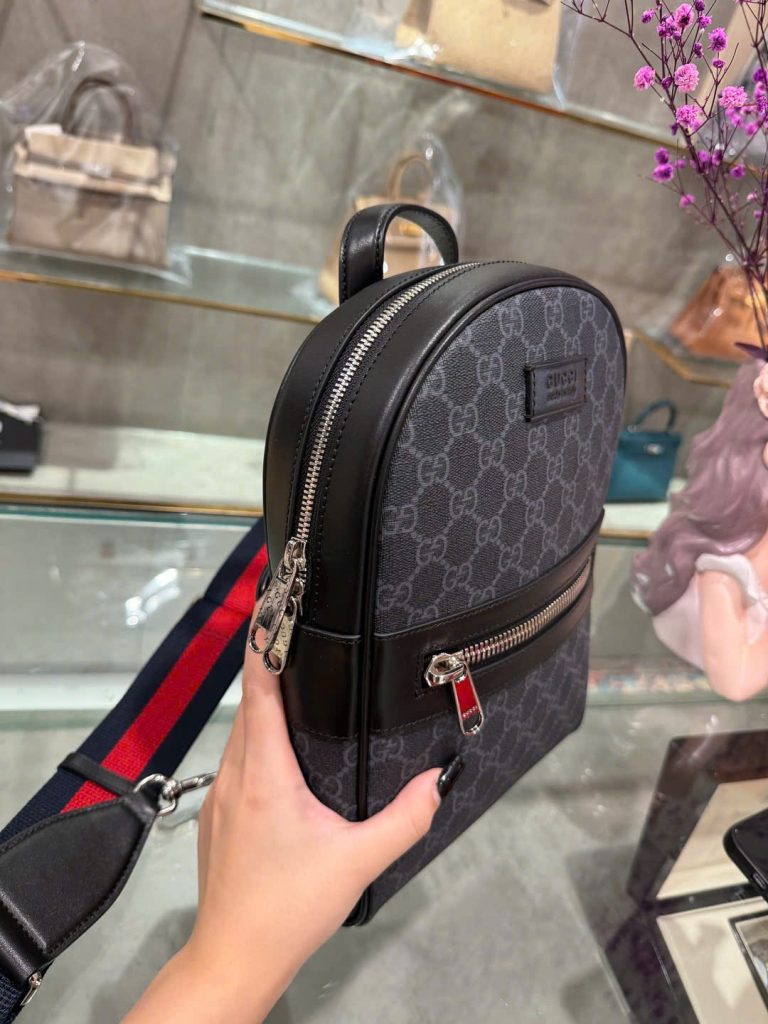 Balo Gucci Supreme Siêu Cấp Màu Đen Hoạ Tiết Monogram 29x20x6cm (2)