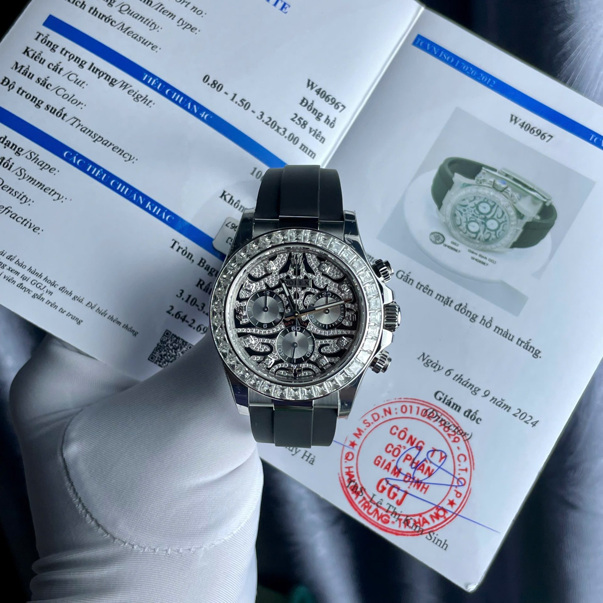 Đồng Hồ Rolex Cosmograph Daytona Eye Of The Tiger Chế Tác Kim Cương Moissanite Baguette 40mm (2)