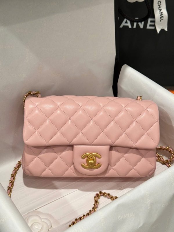 Túi Xách Chanel Classic Chuông Replica 11 Màu Hồng Khoá Vàng 20cm (2)