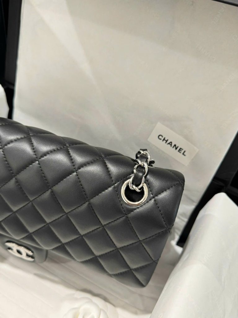 Túi Xách Chanel Classic Like Auth Da Cừu Màu Đen 25cm (2)