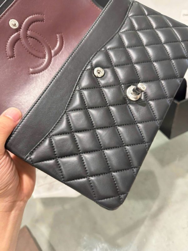 Túi Xách Chanel Classic Like Auth Da Cừu Màu Đen 25cm (2)