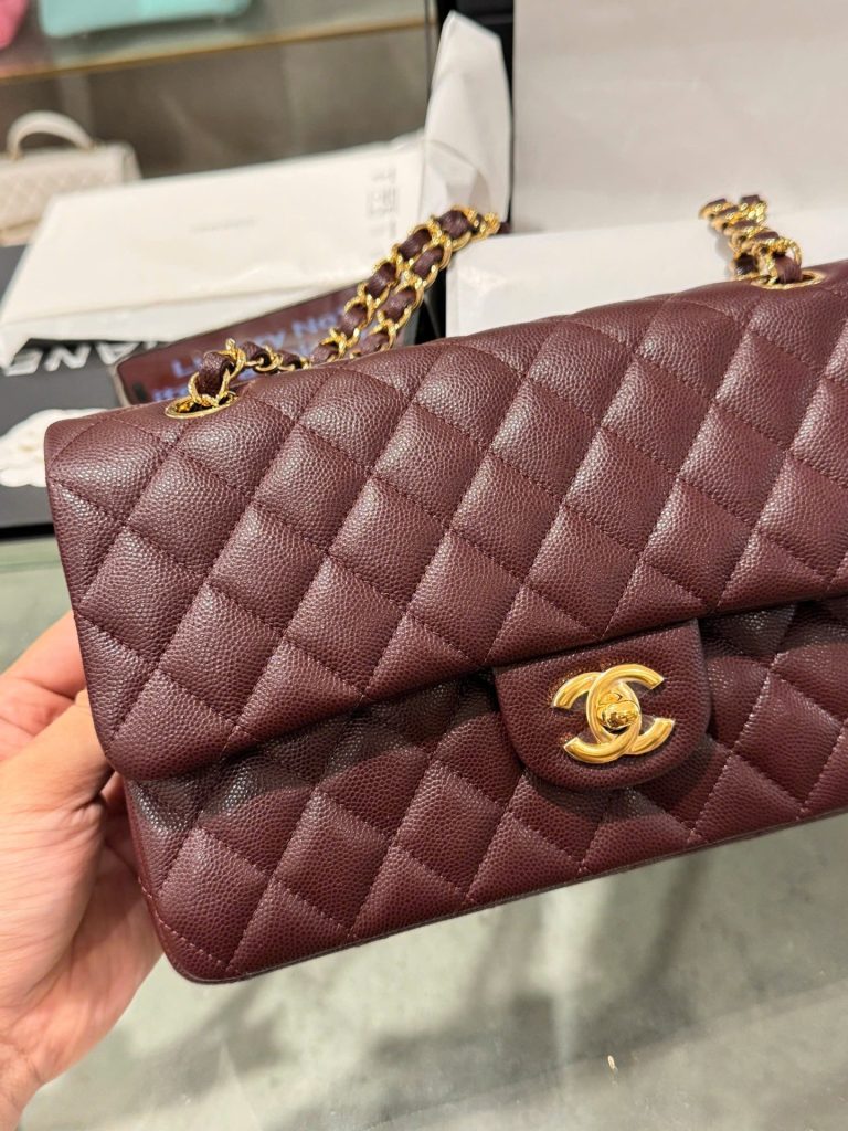 Túi Xách Chanel Classic Like Auth Nữ Màu Đỏ Mận Khoá Vàng 25cm (2)