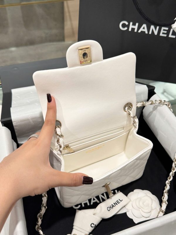 Túi Xách Chanel Classic Mini Siêu Cấp Nữ Màu Trắng Khoá Vàng 17cm (2)