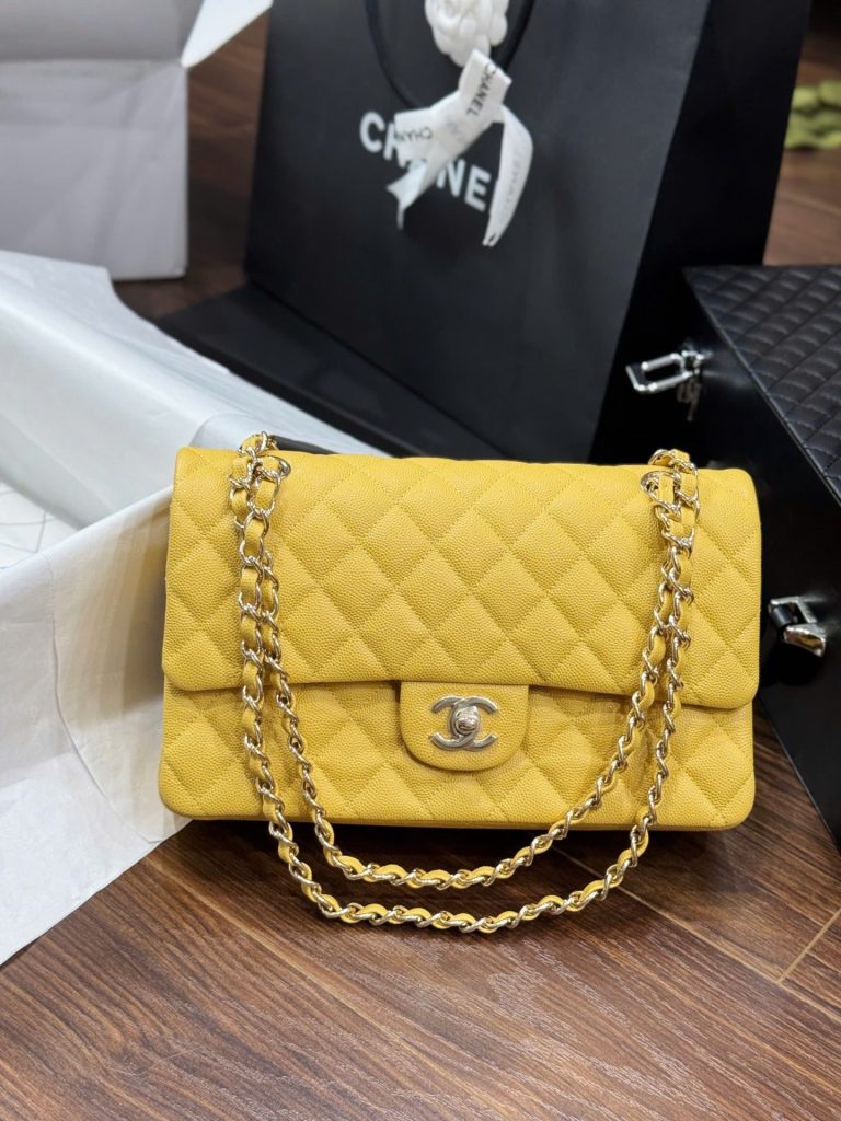 Túi Xách Chanel Classic Nữ Da Cừu Màu Vàng Like Auth 23cm (2)