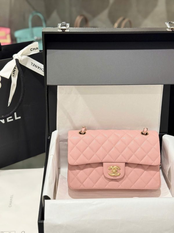 Túi Xách Chanel Classic Rep 11 Cao Cấp Da Hạt Màu Hồng Khoá Vàng 23cm (2)