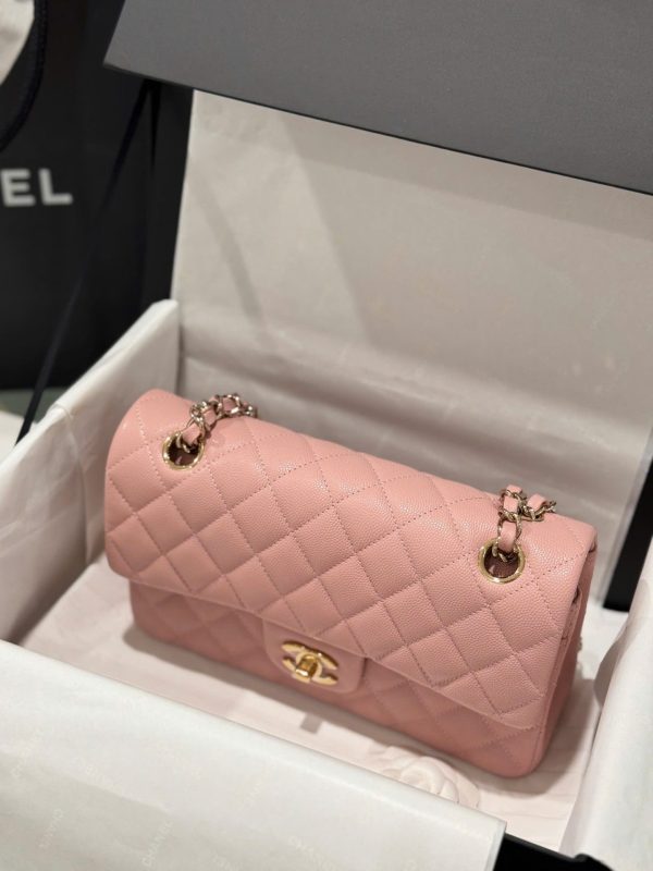 Túi Xách Chanel Classic Rep 11 Cao Cấp Da Hạt Màu Hồng Khoá Vàng 23cm (2)