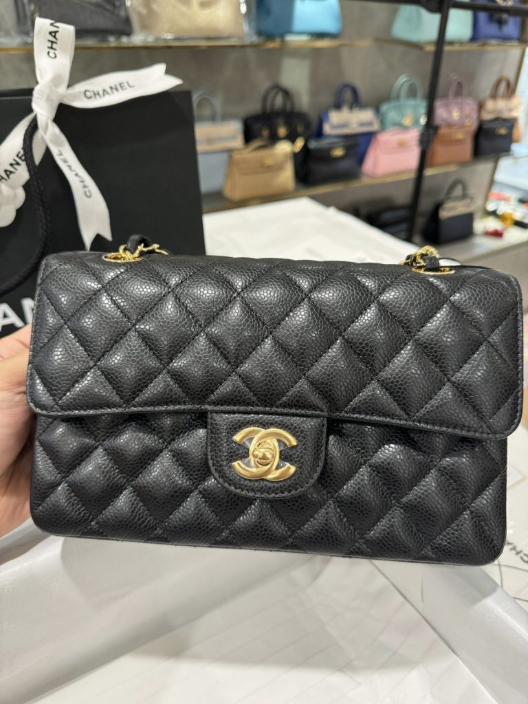 Túi Xách Chanel Classic Replica 11 Da Hạt Màu Đen Khoá Vàng 23cm (1)