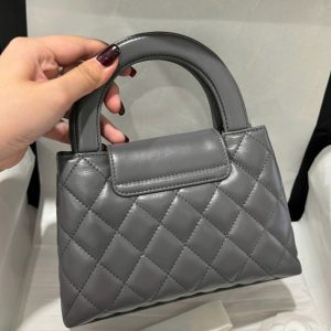 Túi Xách Chanel Kelly Siêu Cấp Nữ Màu Xám Khoá Vàng 19x13x7cm (2)