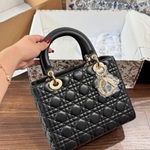 Túi Xách Dior Lady Replica 11 Cao Cấp Nữ Màu Đen Da Cừu 24cm (2)