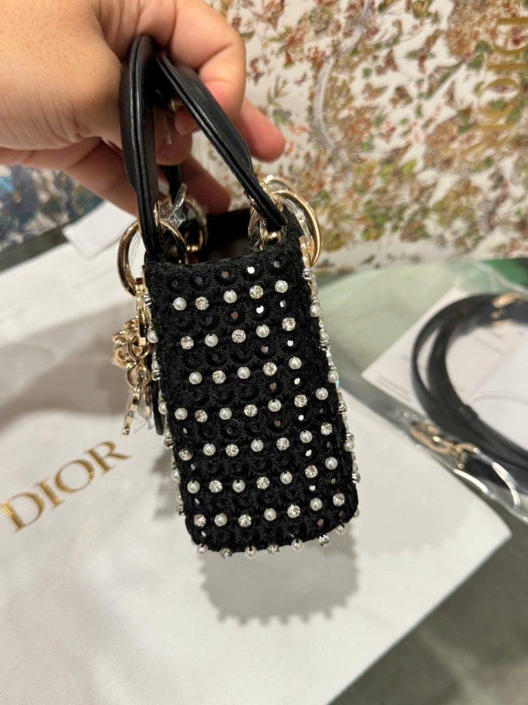 Túi Xách Dior Micro Lady Màu Đen Đính Ngọc Trai Siêu Cấp 12cm (2)