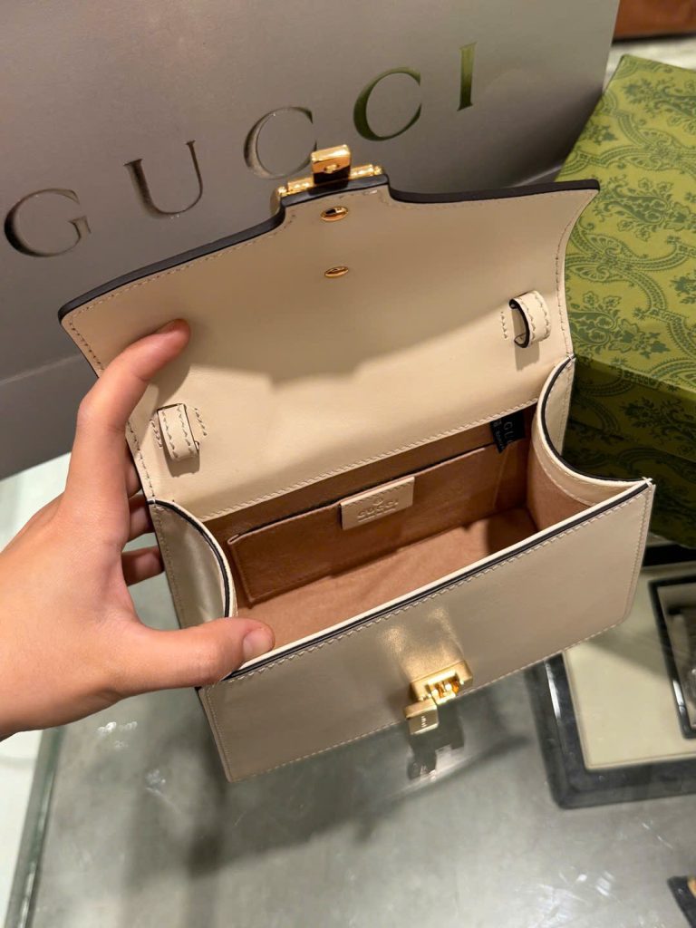 Túi Xách Gucci Sylvie Nữ Màu Trắng Siêu Cấp 41x27x15cm (2)