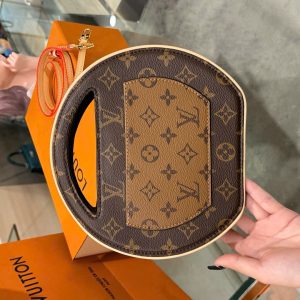 Túi Xách Louis Vuitton LV Around Me Hoạ Tiết Monogram 22 (2)