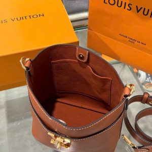 Túi Xách Louis Vuitton LV Lock And Walk Siêu Cấp Nữ Màu Nâu 20cm (2)