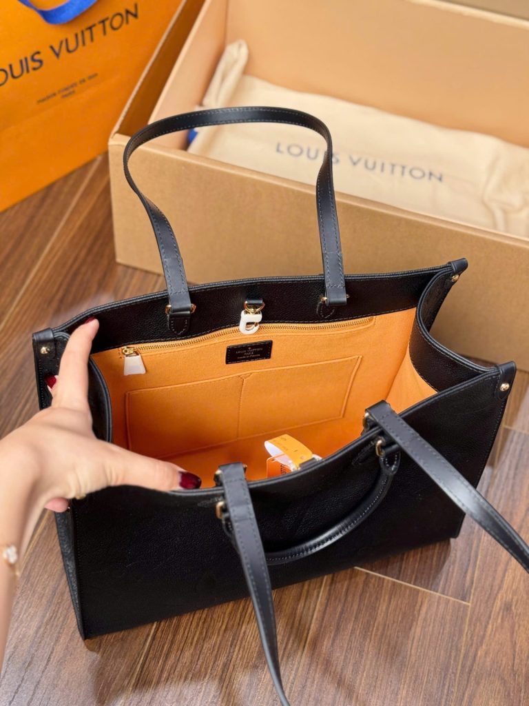 Túi Xách Louis Vuitton LV OnTheGo Siêu Cấp Nữ Màu Đen 35cm (2)