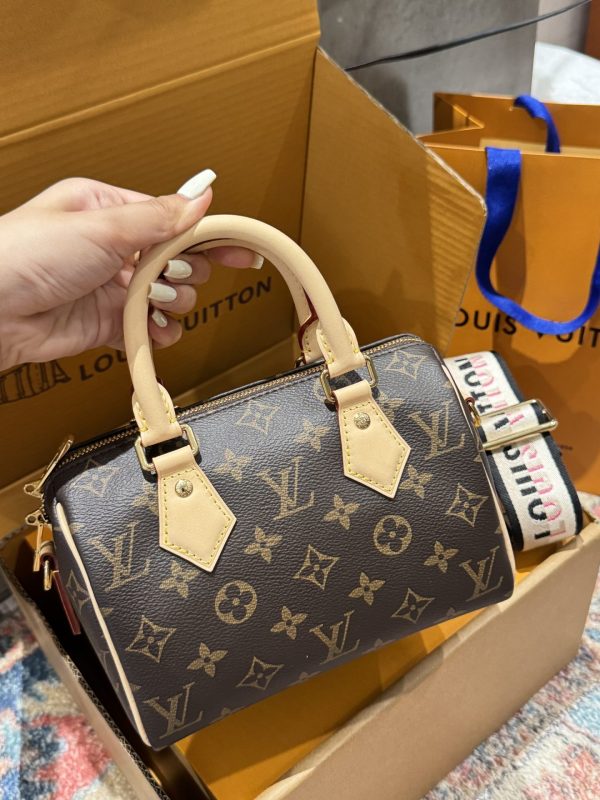 Túi Xách Louis Vuitton LV Speedy Siêu Cấp Hoạ Tiết Monogram 20.5x13 (2)