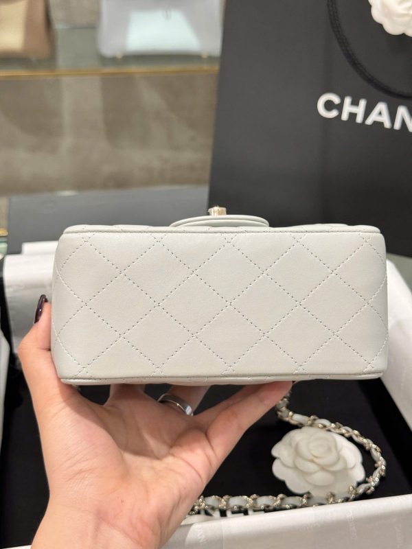 Túi Xách Nữ Chanel Classic Mini Siêu Cấp Màu Xám Khoá Vàng Hồng 17cm (2)