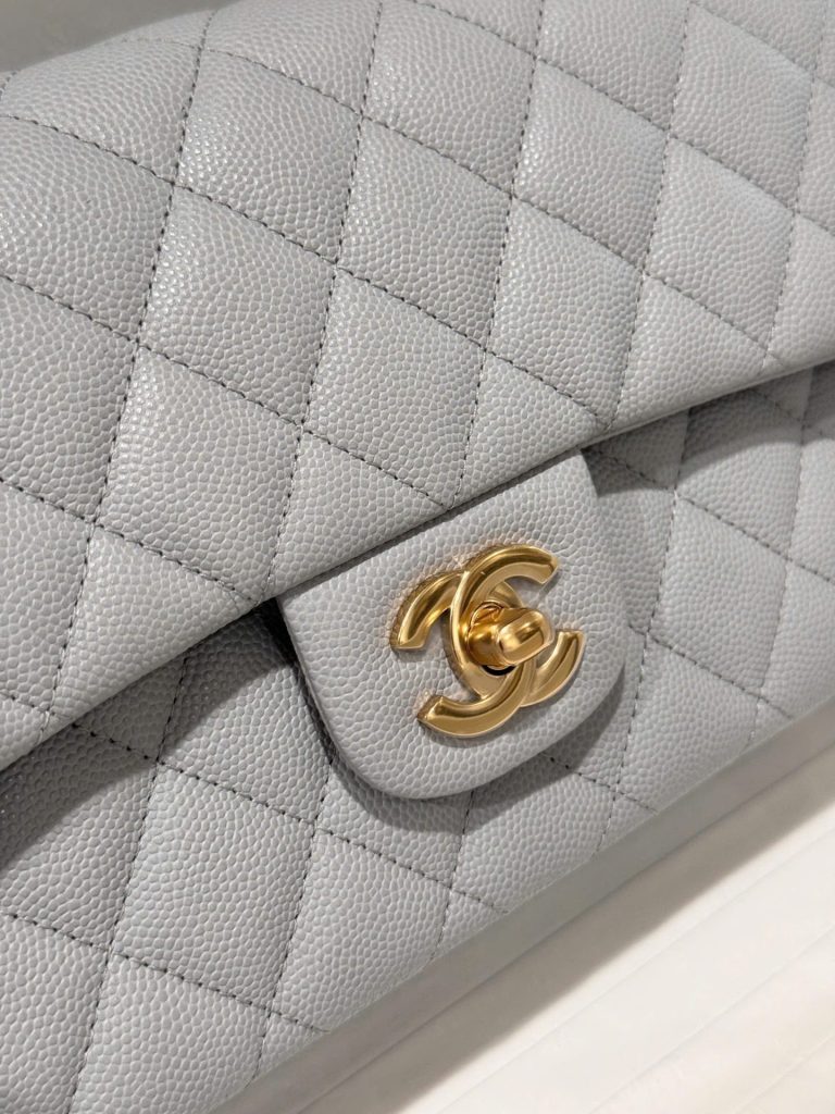 Túi Xách Nữ Hàng Hiệu Chanel Classic Màu Xám Khoá Vàng 23cm (2)