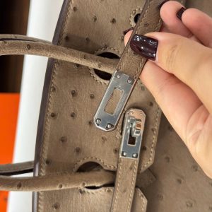 Túi Xách Nữ Hermes Birkin Cận Auth Da Đà Điểu Khoá Trắng 25cm (2)