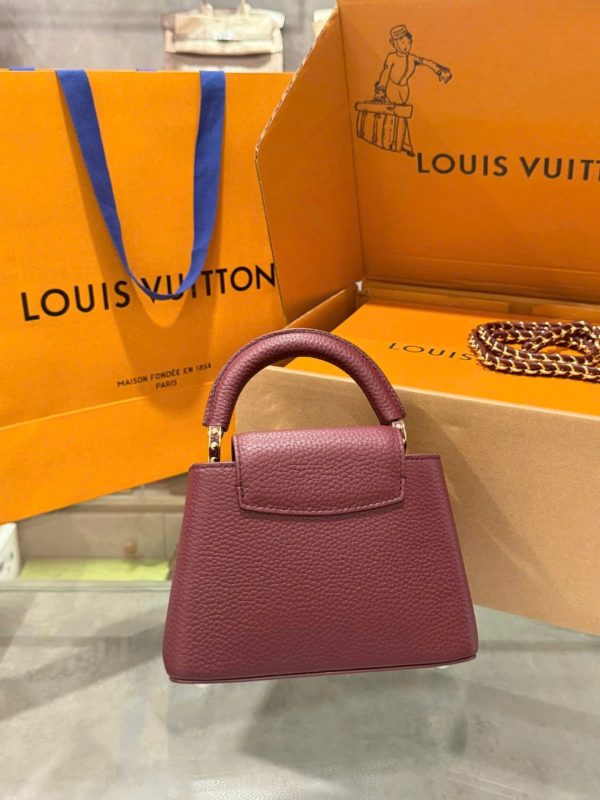 Túi Xách Nữ Louis Vuitton LV Capucines Màu Đỏ Mận Siêu Cấp 21cm (2)