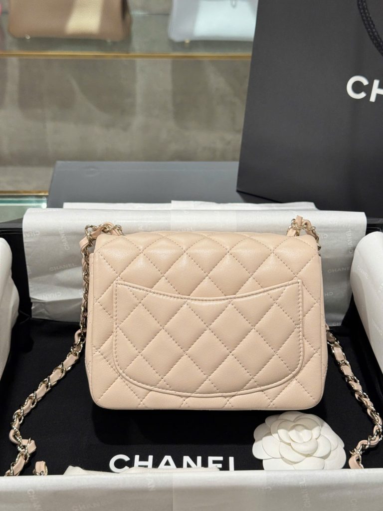 Túi Xách Nữ Siêu Cấp Chanel Classic Mini Màu Be Khoá Vàng 17cm (2)