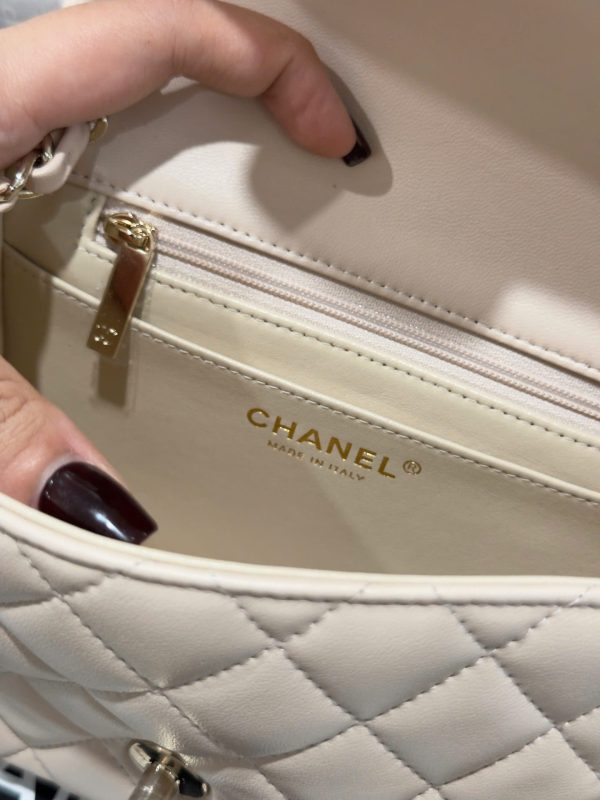 Túi Xách Nữ Siêu Cấp Chanel Classic Mini Màu Be Khoá Vàng 17cm (2)