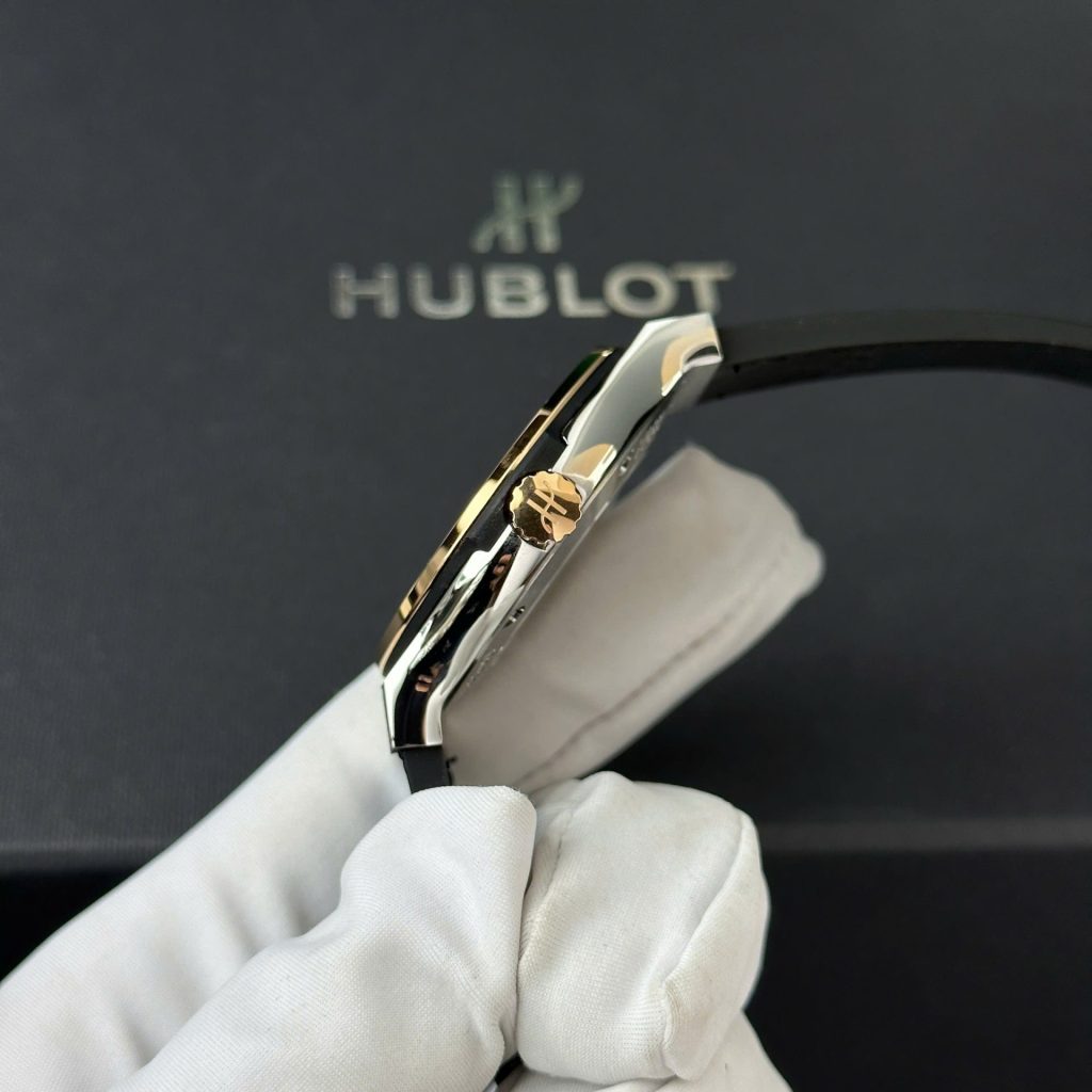 Đồng Hồ Hublot Classic Fusion Rep 11 Mặt Đen Viền Vàng King Gold 42mm (2)